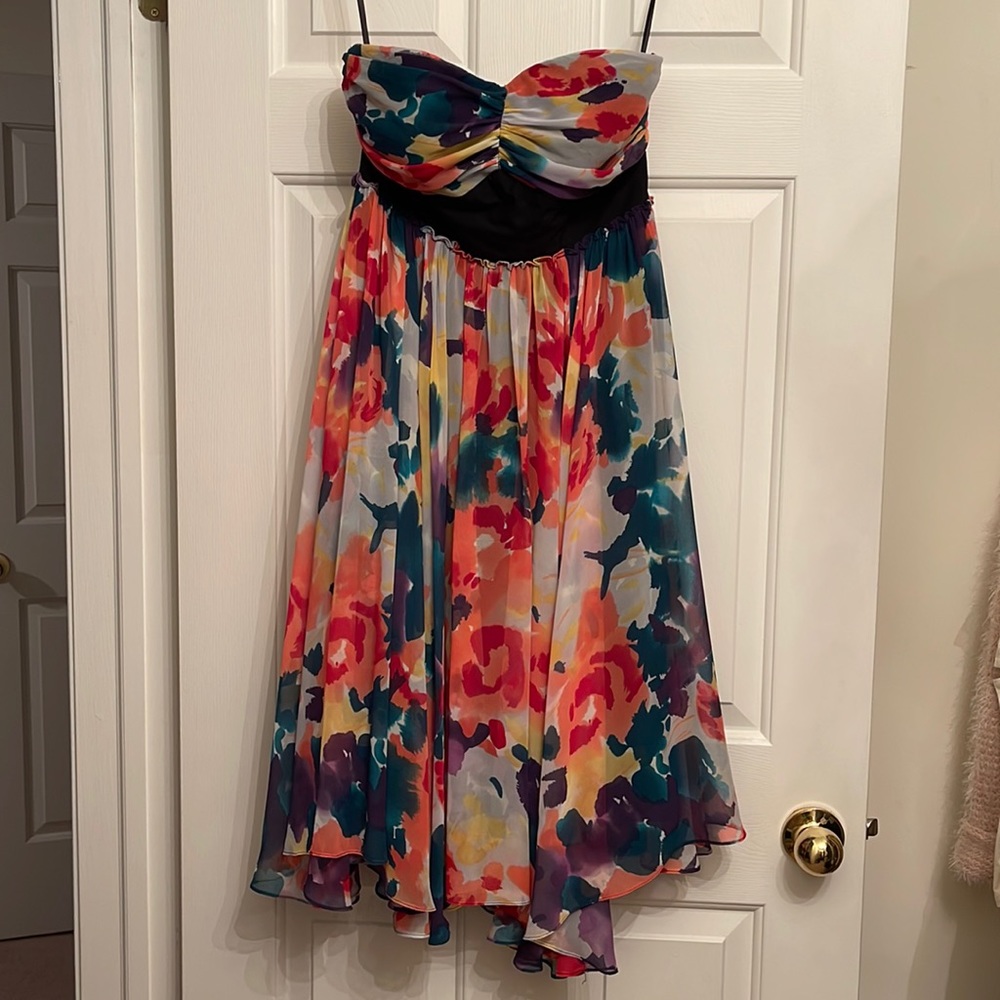 Floral strapless dress